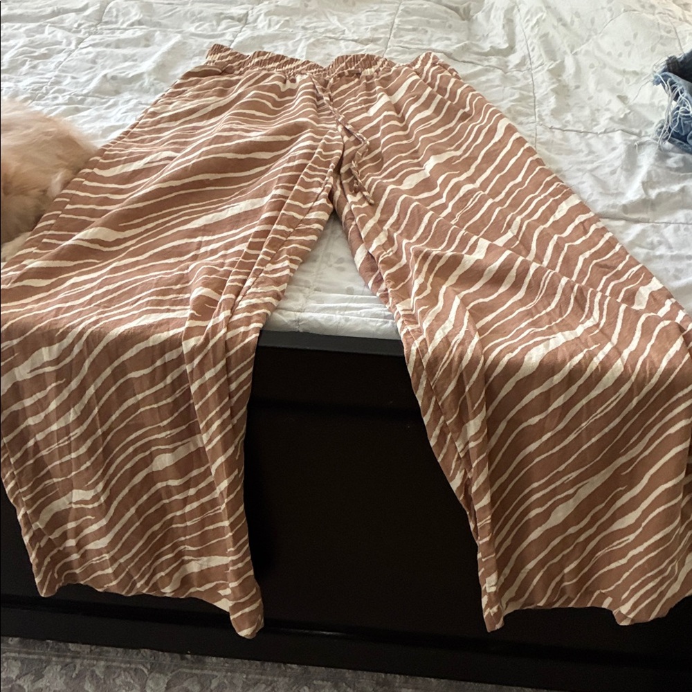 a new day Tan & White Striped Lounge Pants